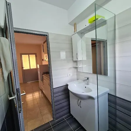 Martini Vacation * Sarandë